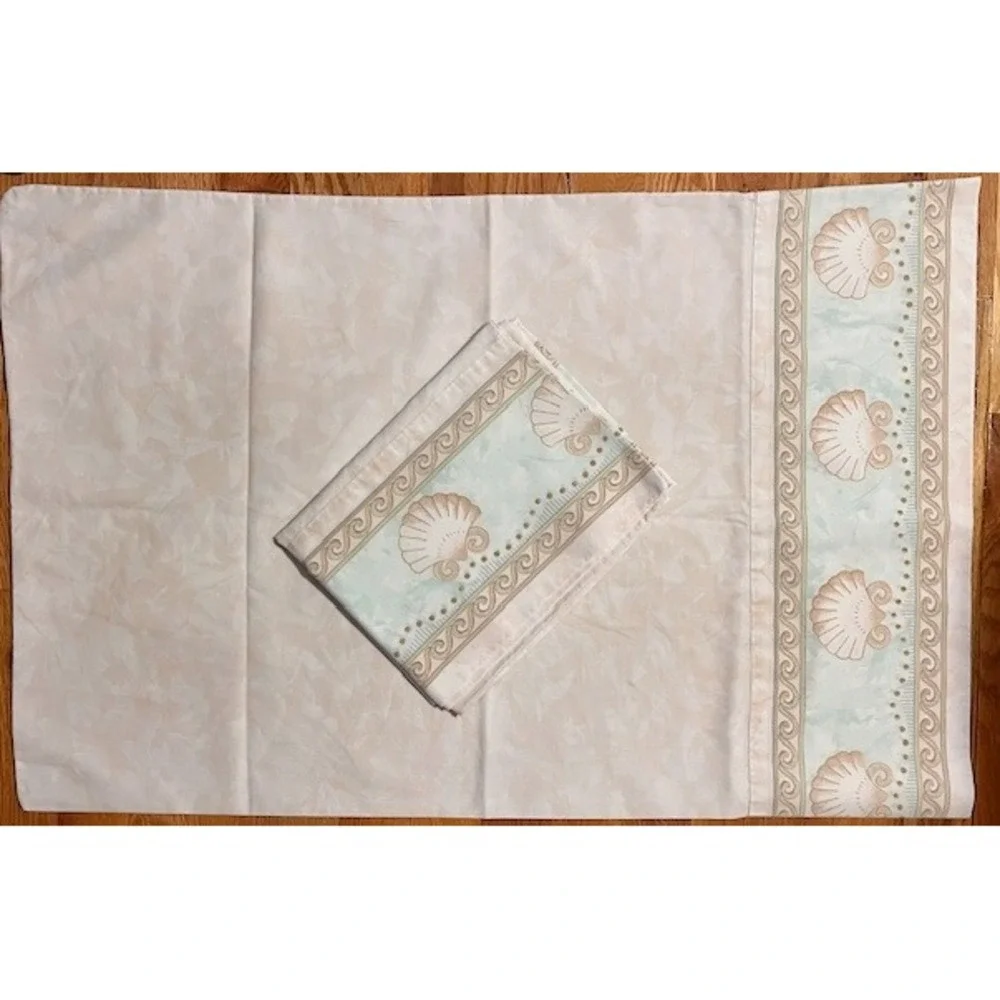 Vintage pair of‎ pillowcases, sea shells